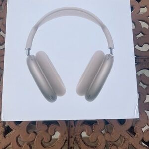 Apple AirPods Max - Starlight Silver